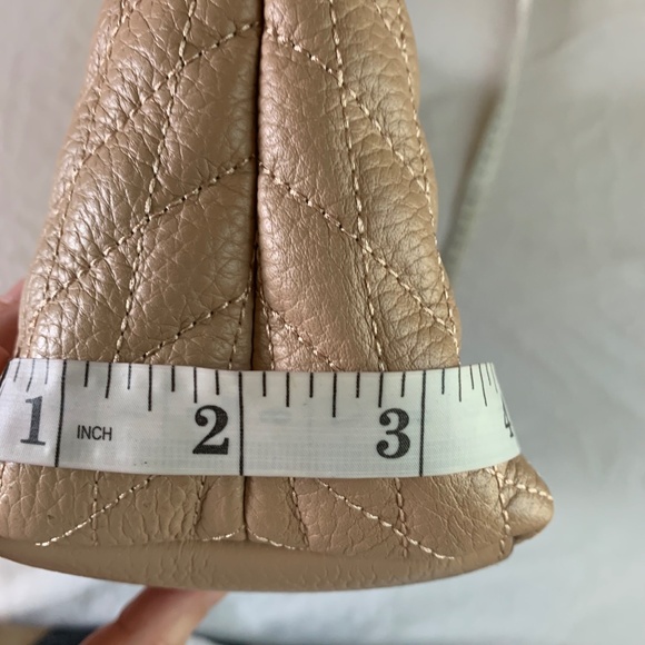 Karl Lagerfeld Paris Karolina Leather Tote Bag Tan Quilted Gold Chain Strap - Picture 13 of 15